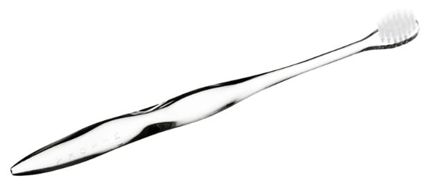 Japoneses criam escova de dentes que lava sem pasta