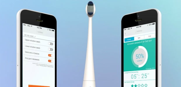Escova de dentes e smartphone monitorizam escovagem