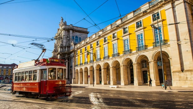 Lisbon Dentistry Academy lança cursos associados a experiências por Lisboa
