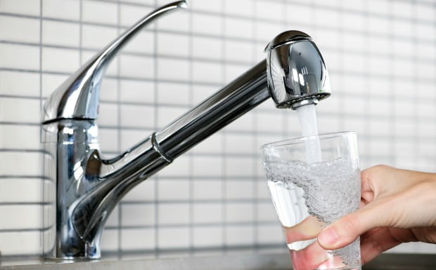 Níveis de flúor na água podem reduzir fatura do SNS