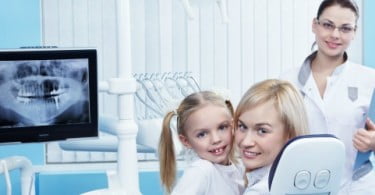 Cheques-dentistas suspensos até 2013