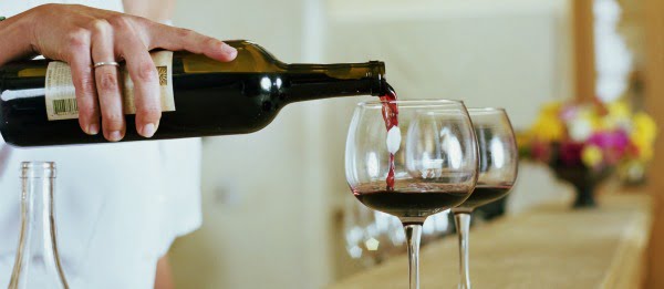 Vinho tinto pode travar crescimento de bactérias orais