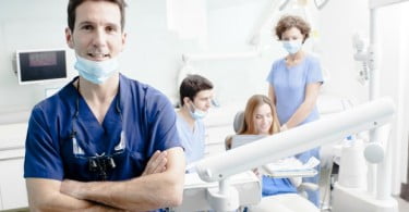 Dentista é a melhor profissão de 2015