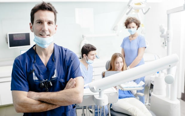 Dentista é a melhor profissão de 2015