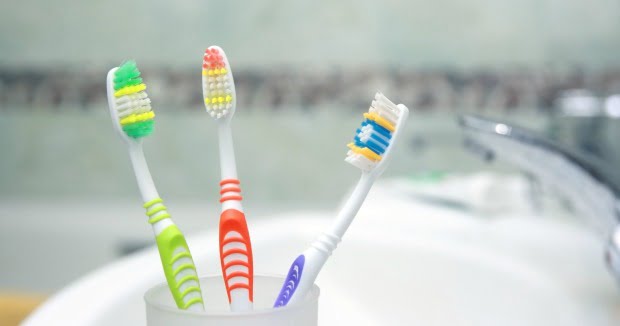 60% das escovas de dentes guardadas em casas de banho partilhadas contêm matéria fecal