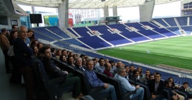 BTI reúne 100 pessoas no Estádio do Dragão para assistir a evento