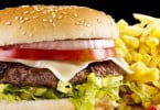 Bastonário da OM defende imposto sobre fast-food