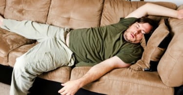 Homens sedentários com maior risco de desenvolver doença periodontal