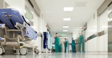 Terapia periodontal pode reduzir hospitalizações
