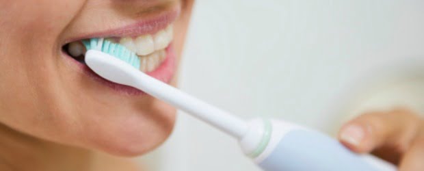 Lavar os dentes previne ataque cardíaco e AVC