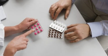 FDI quer acabar com uso indevido de antibióticos