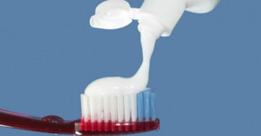 Infarmed diz que pasta de dentes Colgate Total não apresenta riscos cancerígenos