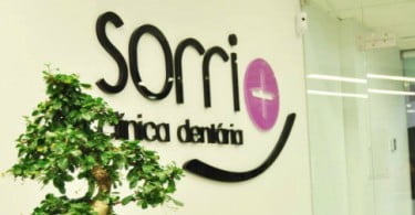 Batas personalizadas para aproximar jovens do dentista