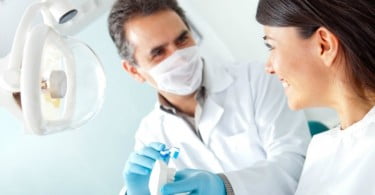 dentista com paciente