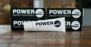 pasta de dentes com cafeína PowerToothPaste