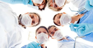 grupo de dentistas - plano contra-picado