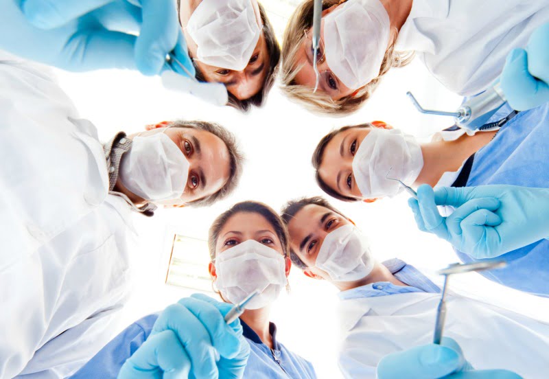 grupo de dentistas - plano contra-picado