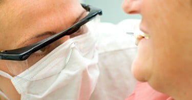 idoso no dentista Saúde Oral