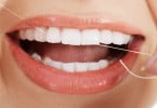 utilização de fio dentário