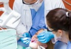 médicos dentistas