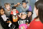 crianças a pedir doces no Halloween Saúde Oral