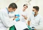 Há menos vagas para licenciaturas em Medicina Dentária