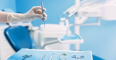 Simplificar as endondontias e o poder da erupção: Dentina abre novos cursos