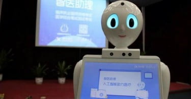 Chineses criam robot que dá consultas