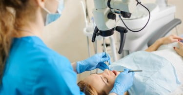 Barcelona vai ter dentista municipal com preços 40% inferiores ao mercado