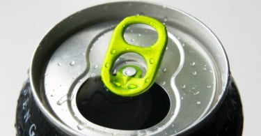 British Dental Association e Jamie Oliver pedem fim das bebidas energéticas para menores de 16 anos