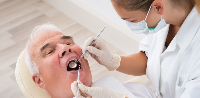 “O ecossistema oral torna-se mais hostil à medida que envelhecemos”