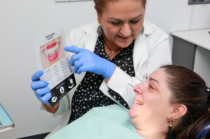 A Ortodontia é uma área que tem vindo a ser desenvolvida nos últimos anos, fruto da cada vez maior preocupação dos clientes com a vertente estética.