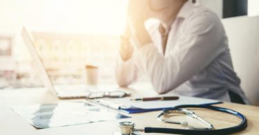 Um terço dos trabalhadores portugueses estão em risco de burnout