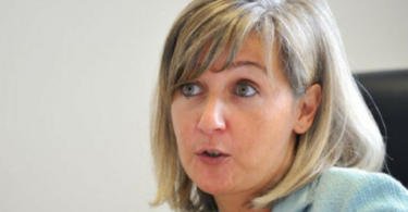 Saúde será liderada por ministra que defende “mais verbas” e “melhor gestão”