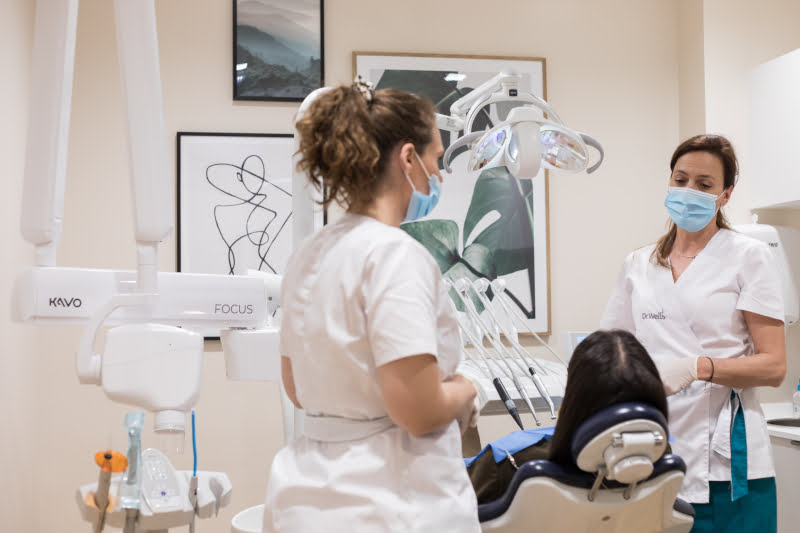 Straumann passa a ser o fornecedor de implantes dentários da Dr. Well’s