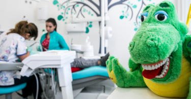 Clínica de especialidades pediátricas aposta na literacia para a saúde oral