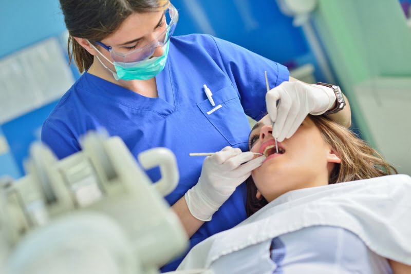 Secretário de Estados dos Assuntos Fiscais esclarece que dentistas já constavam no regime fiscal dos residentes não habituais