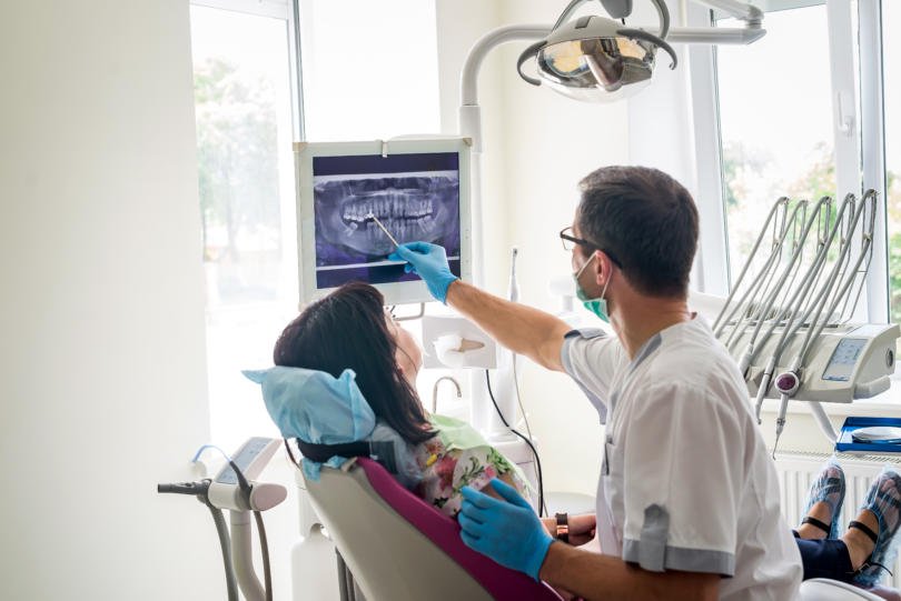médico dentista