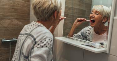 higiene dentária menopausa