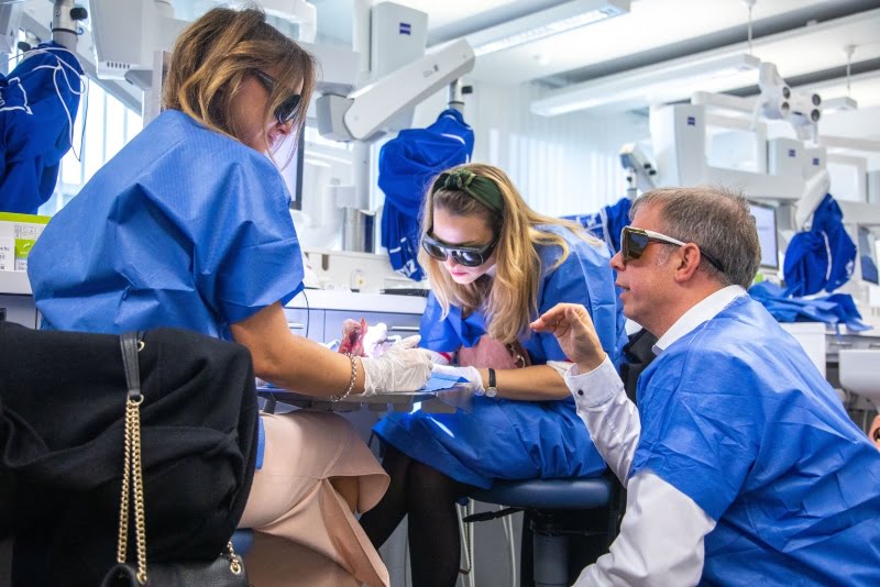 Dentsply Sirona premeia conceitos de tratamento visionário de dentistas do sexo feminino
