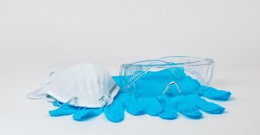 Mundo A Sorrir recolhe de equipamentos de proteção individual para distribuir nos hospitais