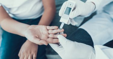 Organizações espanholas destacam importância dos cuidados de saúde oral em diabéticos durante a pandemia