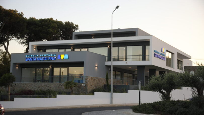A Clínica de Santa Madalena tinha data prevista de abertura durante o mês de março de 2020, mas a pandemia da covid-19 trocou as voltas.