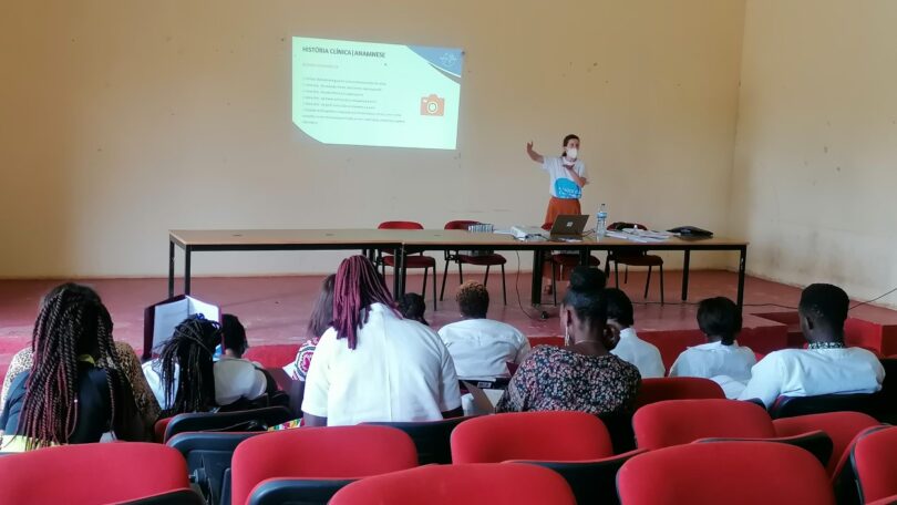 A Mundo a Sorrir, em cooperação com a população da Guiné-Bissau, está a apostar no projeto “Saúde A Sorrir: Educação para a Saúde”.