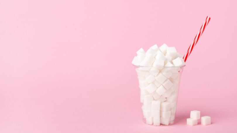 O INE revelou que as disponibilidades diárias de açúcares adicionados totalizaram 83,7 g/hab/dia, decrescendo 3,2% entre 2016 e 2020.