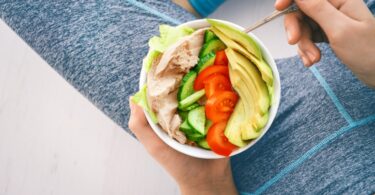 Um estudo revelou que as pessoas que não seguem corretamente a dieta DASH ou a mediterrânica, muitas vezes têm uma higiene oral inadequada.