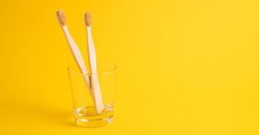 A equipa de higienistas do Instituto de Implantologia reuniu algumas dicas de como se pode ser sustentável na saúde oral.