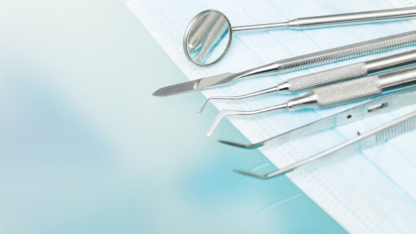 O CDD da Ordem dos Médicos Dentistas (OMD) aprovou uma nova recomendação para o uso de título de médico dentista especialista.