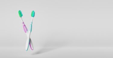 Projeto de escova de dentes vitalícia vence Concurso Regional do Poliempreende