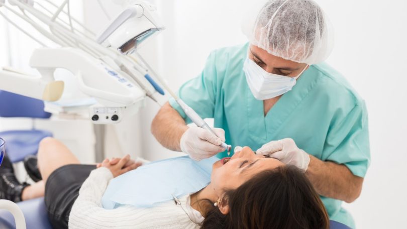 Clínicas dentárias espanholas não vão ser afetadas por limite de temperatura